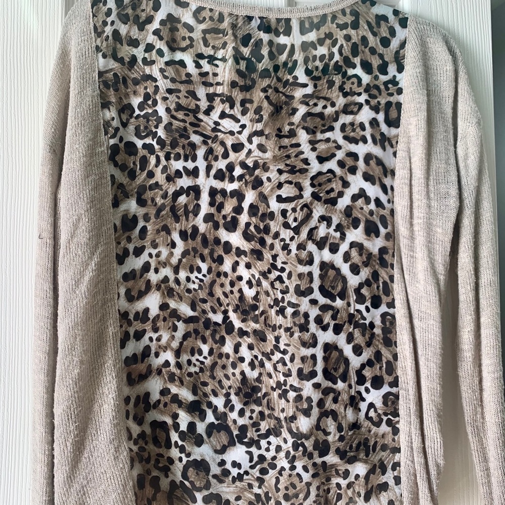 Leopard Top - Picture 3 of 3